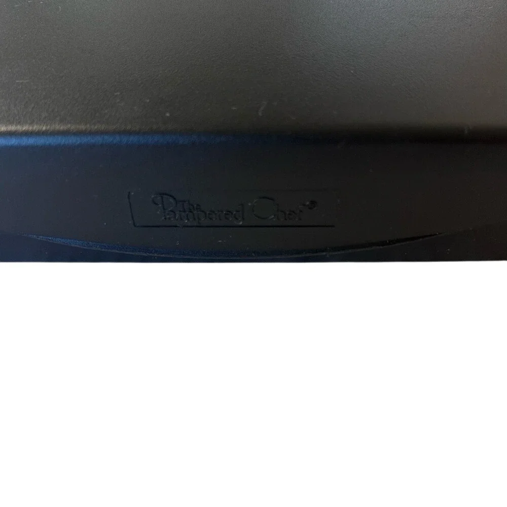 Pampered Chef Knife and Fork Carving‎ Set with Sharpener Equipped Case